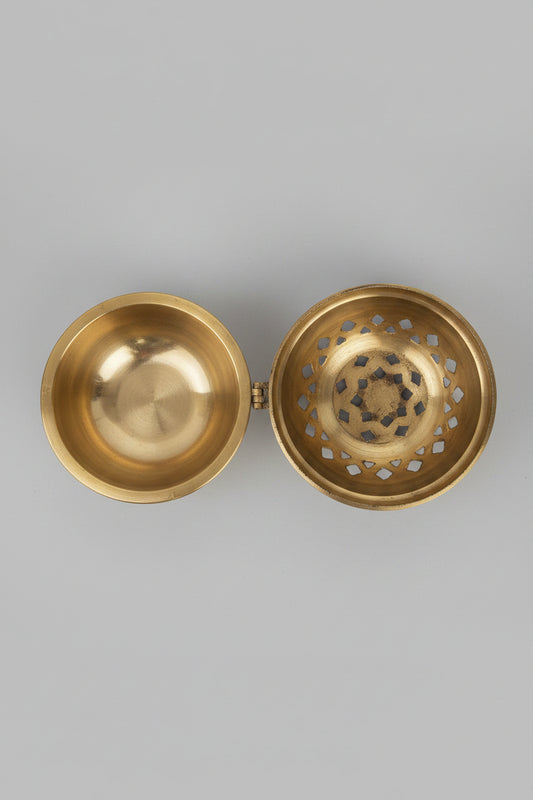 Traditional Dhoop Dani