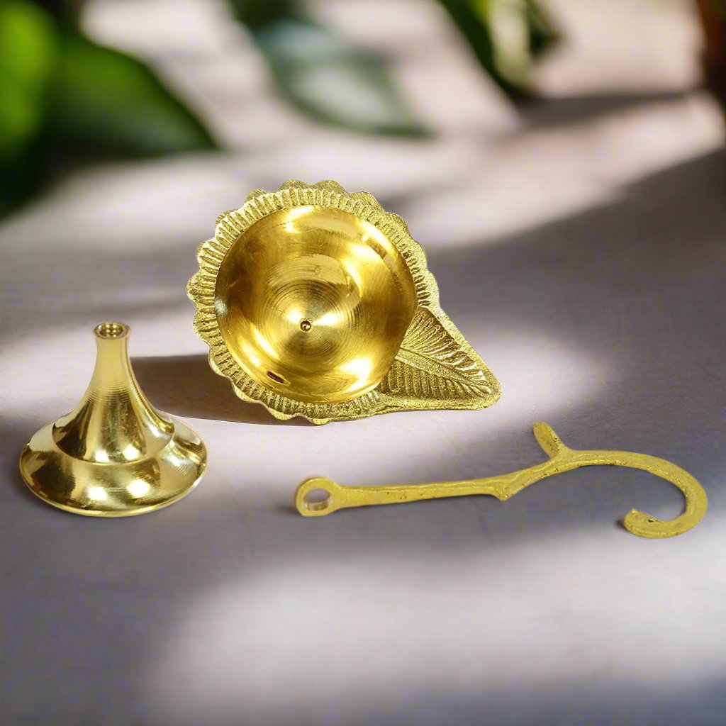 Brass Single Aarati Diya - Sacred Ritual Lamp for Devotional Offerings
