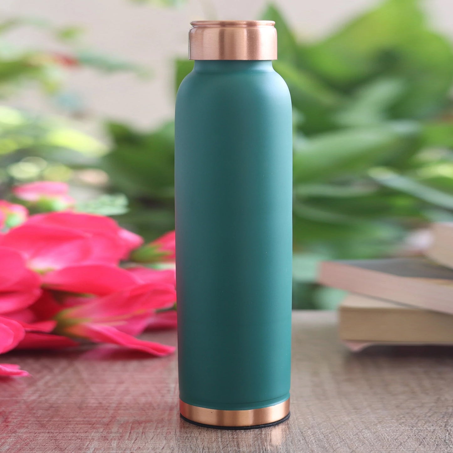 Copper Pure Lacquer Coated Silk Finish Leak Proof Ergonomic Design Bottle